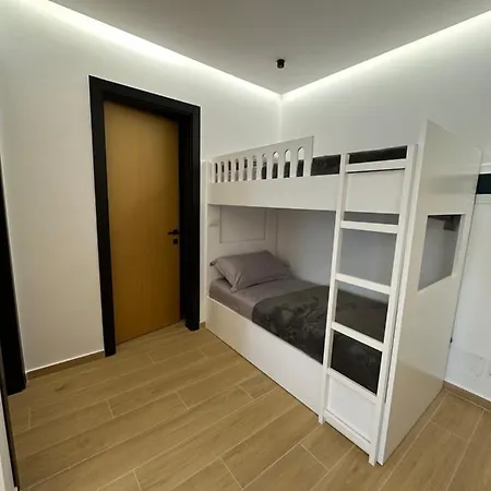 Aral Sea View & Aparthotel Shengjin